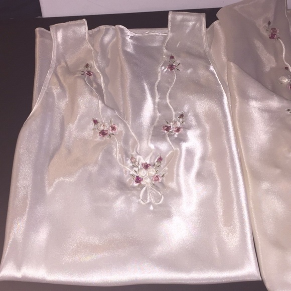 💝NWOT Gilligan & O’Malley 2 pc Ivory Gown/Kimono - Picture 3 of 8